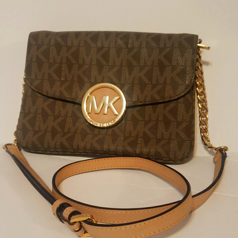 Michael kors purse